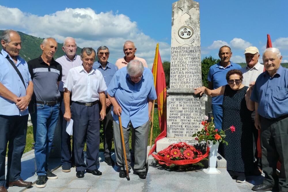 Spomenik braći Maksimović, Foto: UBNOR i antifašisti Nikšića