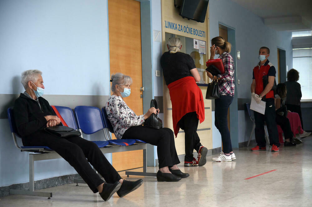 Ima i zadovoljnih i nezadovoljnih čitalaca bolničkim liječenjem (ilustracija), Foto: Boris Pejović