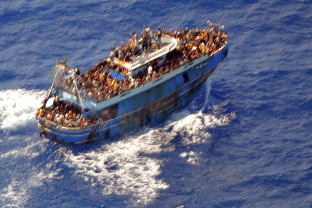 Fotografija broda Adriana koju je medijima dala grčka obalska straža, Foto: Reuters