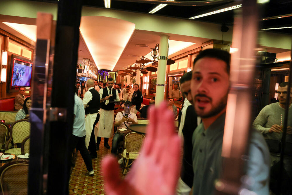 <p>Od početka protesta širom zemlje je uhapšeno više od 2.400 ljudi, uglavnom maloljetnika</p>