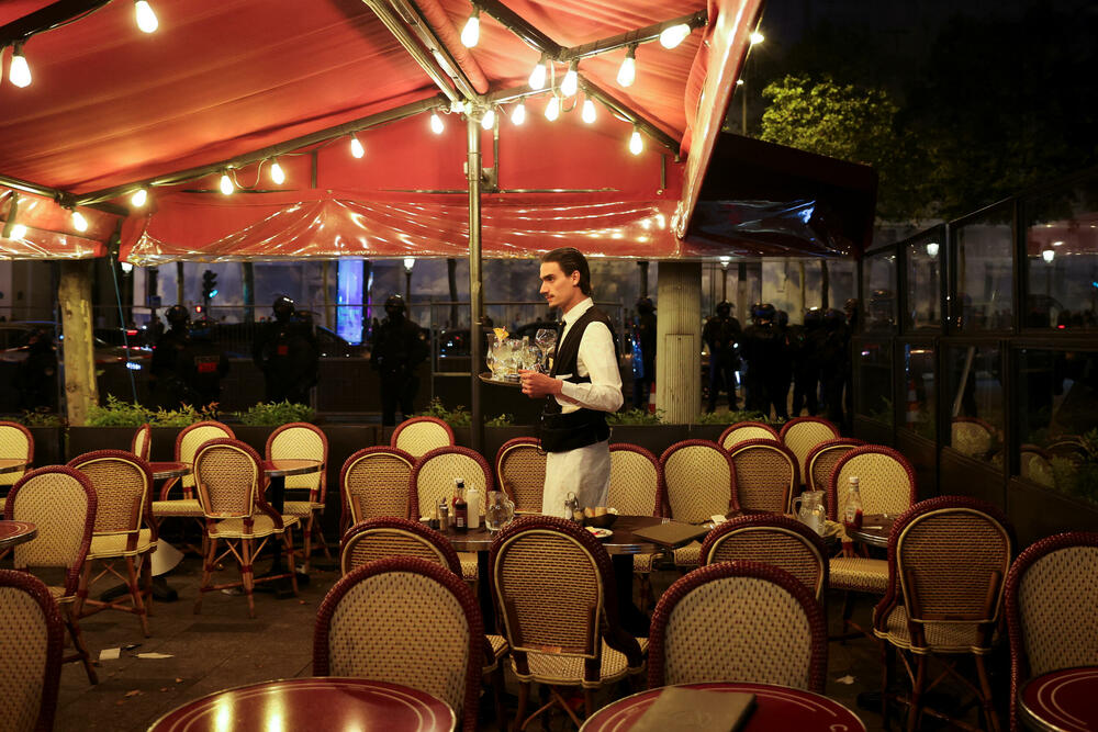 <p>Od početka protesta širom zemlje je uhapšeno više od 2.400 ljudi, uglavnom maloljetnika</p>