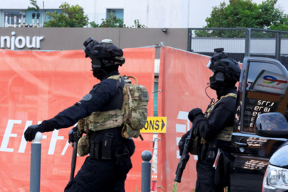 <p>Od početka protesta širom zemlje je uhapšeno više od 2.400 ljudi, uglavnom maloljetnika</p>
