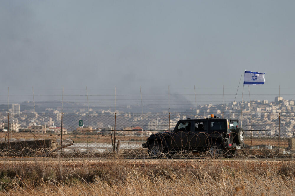 Izraelski patrolni džip na granici između Izraela i Zapadne obale, Foto: Reuters