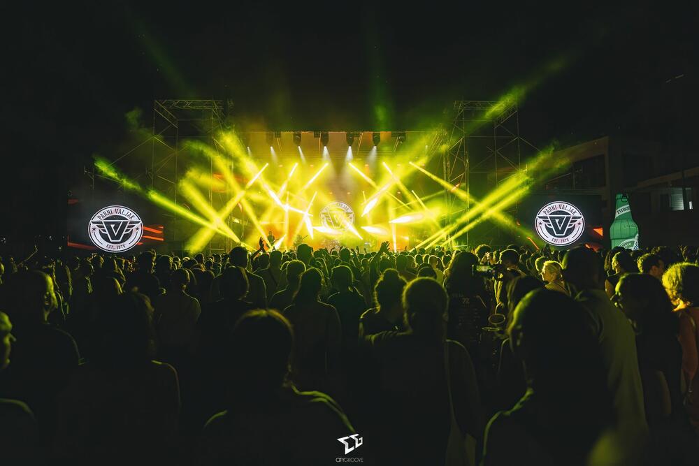 <p>Treće večeri festivala, 4. jula, program će se odvijati na bini Groove u Kolektoru</p>