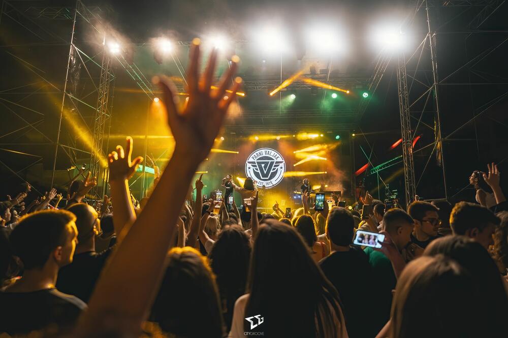 <p>Treće večeri festivala, 4. jula, program će se odvijati na bini Groove u Kolektoru</p>