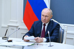 Putin: Ruski narod ujedinjen kao nikad prije, Zapad pretvorio...