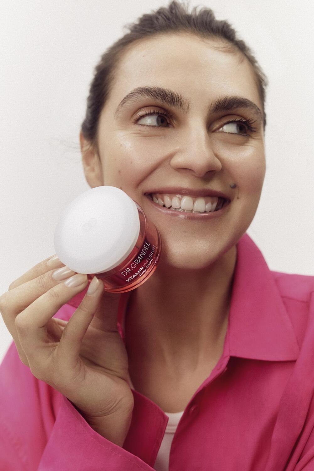 Tea Medica, Dr Grandel