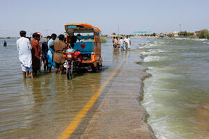 Počela sezona monsuna u Pakistanu, gradovi poplavljeni, nastradalo...