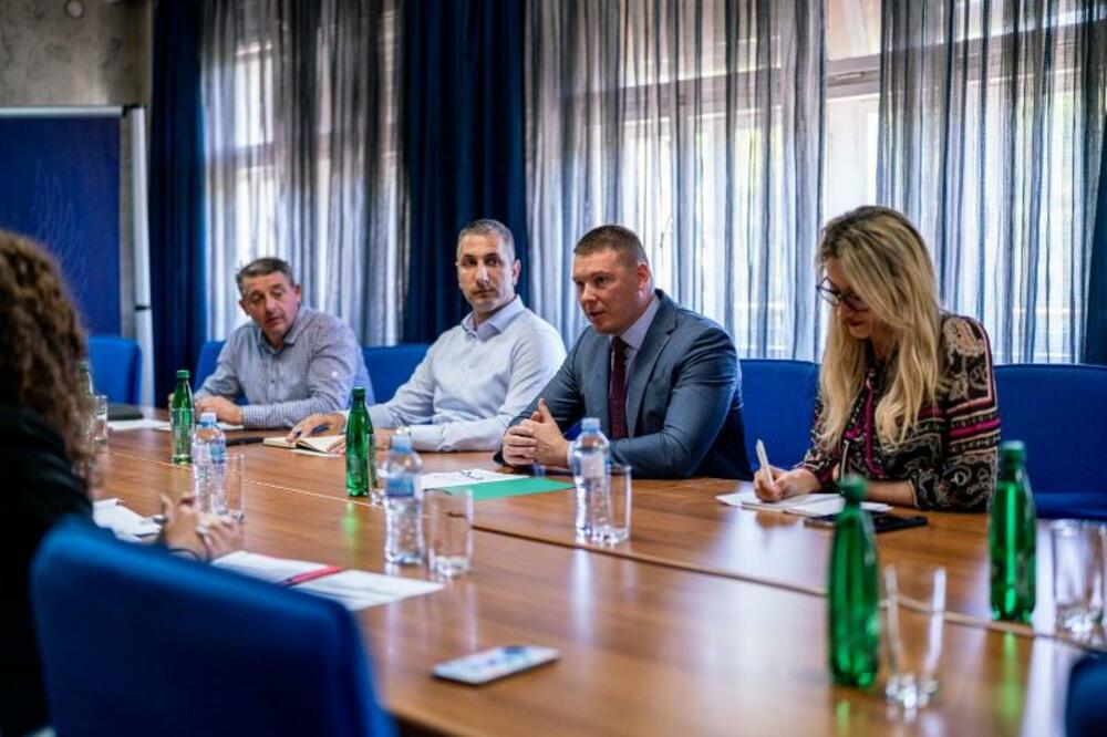 Adžić na sastanku sa predstavnicima IOM-a, Foto: Ministarstvo unutrašnjih poslova