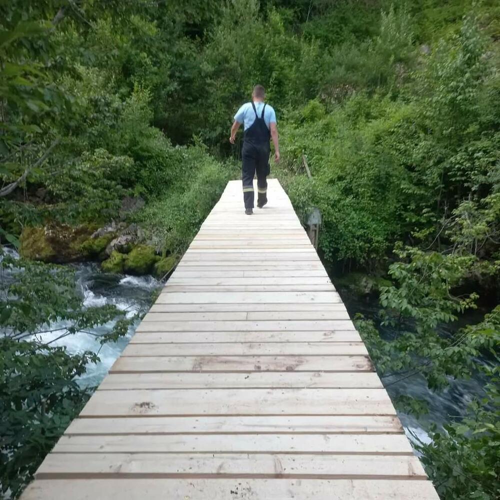 pješački most Podvrh