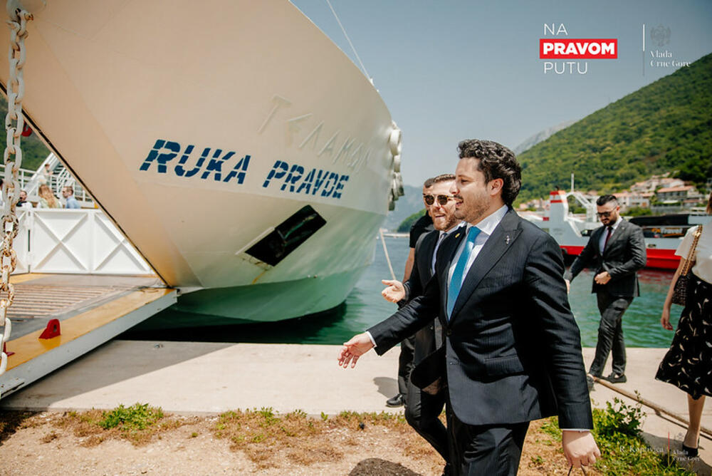 Dritan Abazović, Ruka pravde
