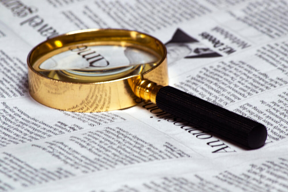 Gledanost i čitanost tradicionalnih medija, kao što su TV i štampa, nastavlja da opada skoro svuda u svijetu (Ilustracija), Foto: Shutterstock