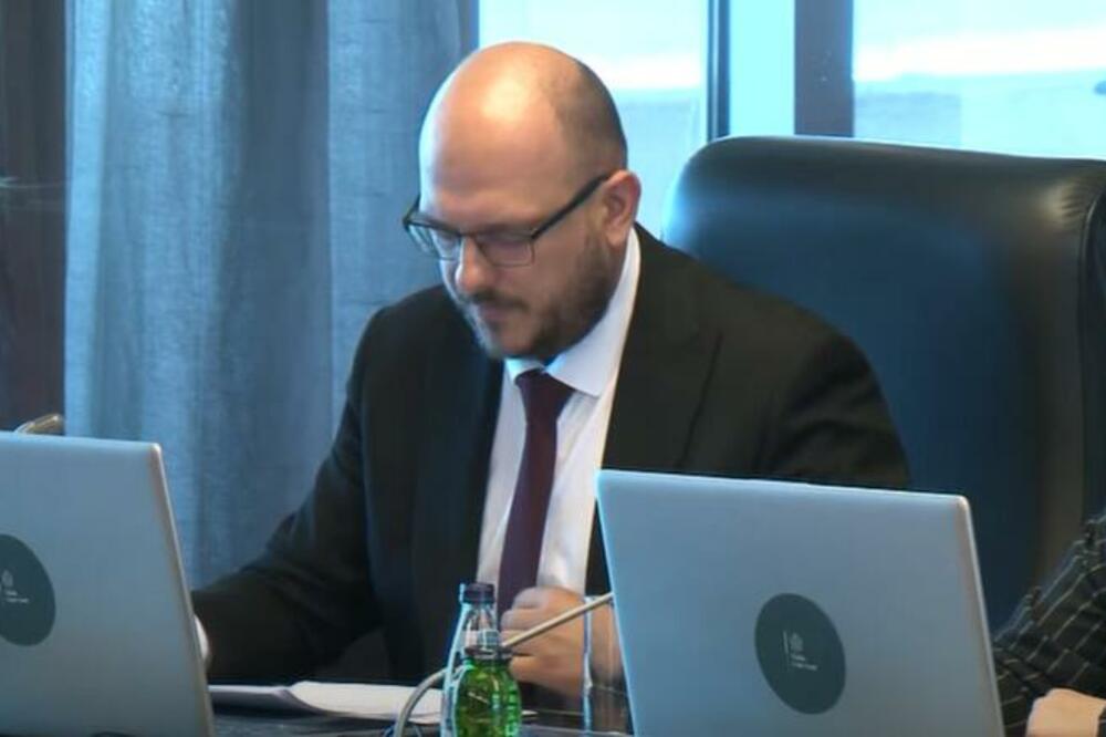 Adrović na sjednici, Foto: Printscreen YouTube