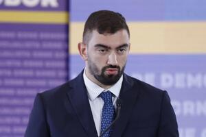 Klikovac: Na Mićović prešao virus opsesije DPS-om
