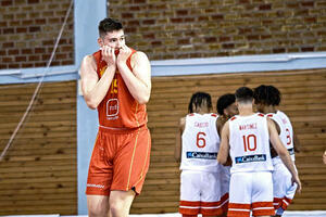 Španija furiozna, mladi košarkaši nemoćni