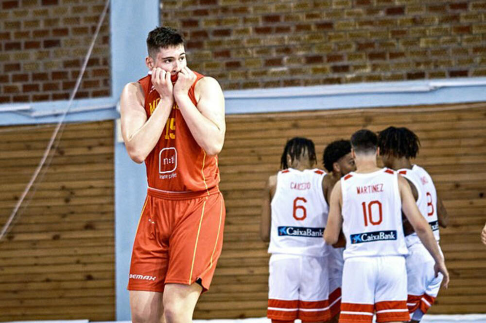 David Mirković u nevjerici, Foto: FIBA