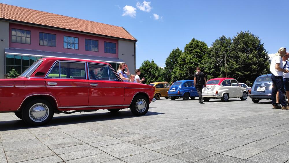 <p>Skup je održan petu godinu zaredom na gradskom Trgu 13. jul.<br /> </p>