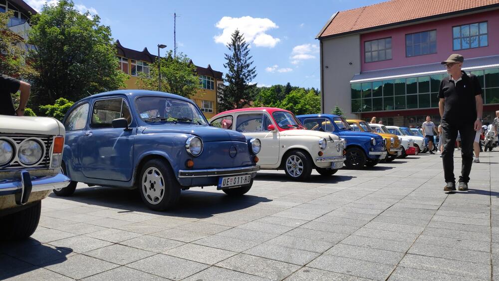 <p>Skup je održan petu godinu zaredom na gradskom Trgu 13. jul.<br /> </p>