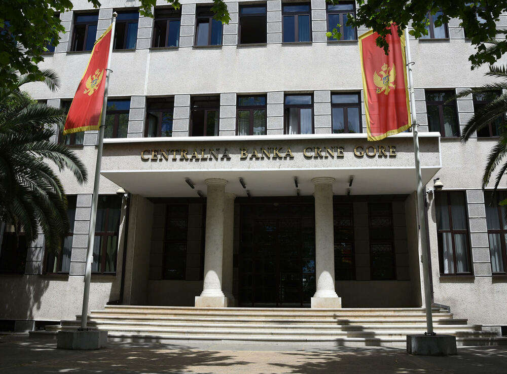 CBCG pojasnjuje nadzor nad izvajanjem zakonov, pristojnost za osebne izkaznice je v rokah MUP-a