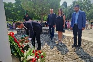 Rukovodstvo LP odalo poštu žrtvama genocida u Srebrenici