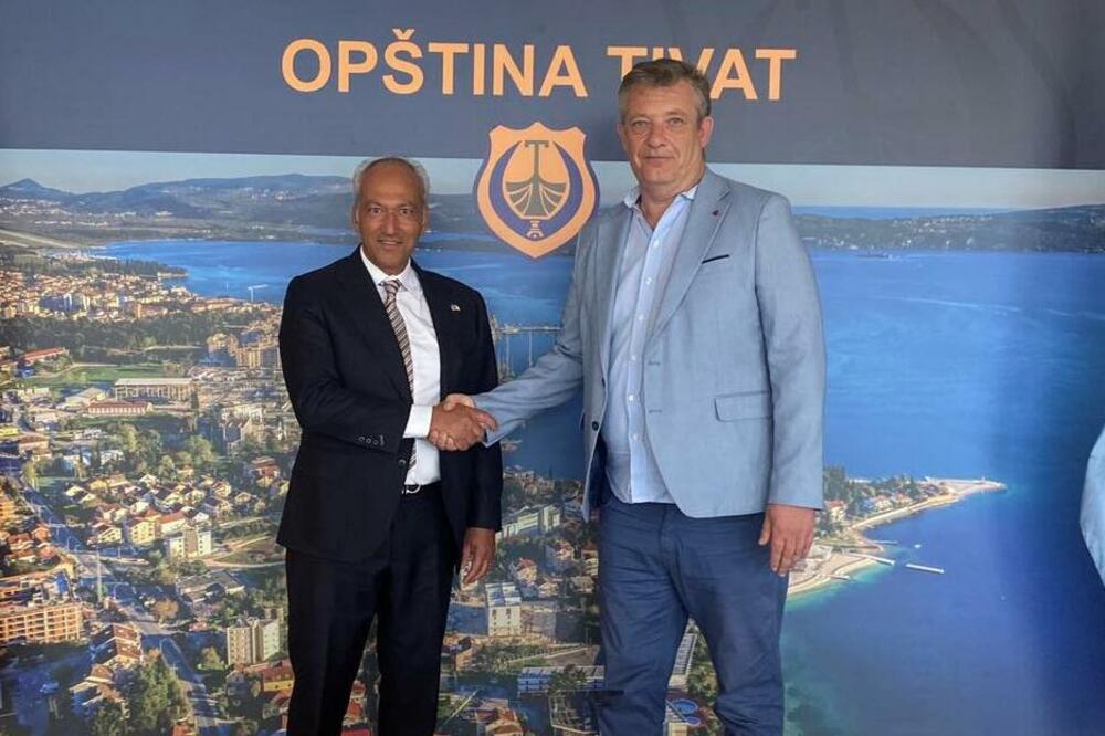 Bral i Petković, Foto: Opština Tivat