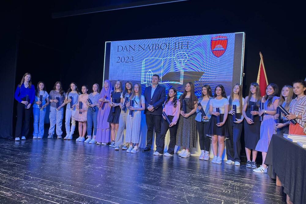 Uručena priznanja učenicima, Foto: Jadranka Ćetković