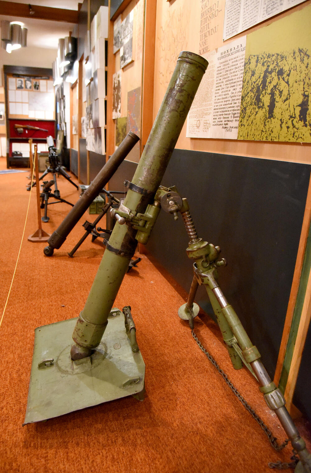 <p>Ovo je podsjetnik na to koja je cijena plaćena za slobodu i nezavisnost Crne Gore. Podsjetnik da tom slobodom nikada i nipošto ne trgujemo, da budemo odani Crnoj Gori. Na antifašizmu počiva moderna Crna Gora i moramo ga čuvati, kaže desetar/kustos Mitar Božović</p>