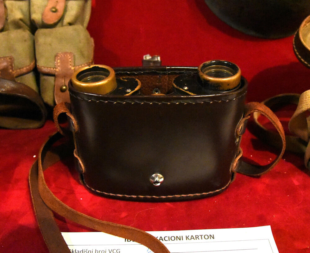 <p>Ovo je podsjetnik na to koja je cijena plaćena za slobodu i nezavisnost Crne Gore. Podsjetnik da tom slobodom nikada i nipošto ne trgujemo, da budemo odani Crnoj Gori. Na antifašizmu počiva moderna Crna Gora i moramo ga čuvati, kaže desetar/kustos Mitar Božović</p>