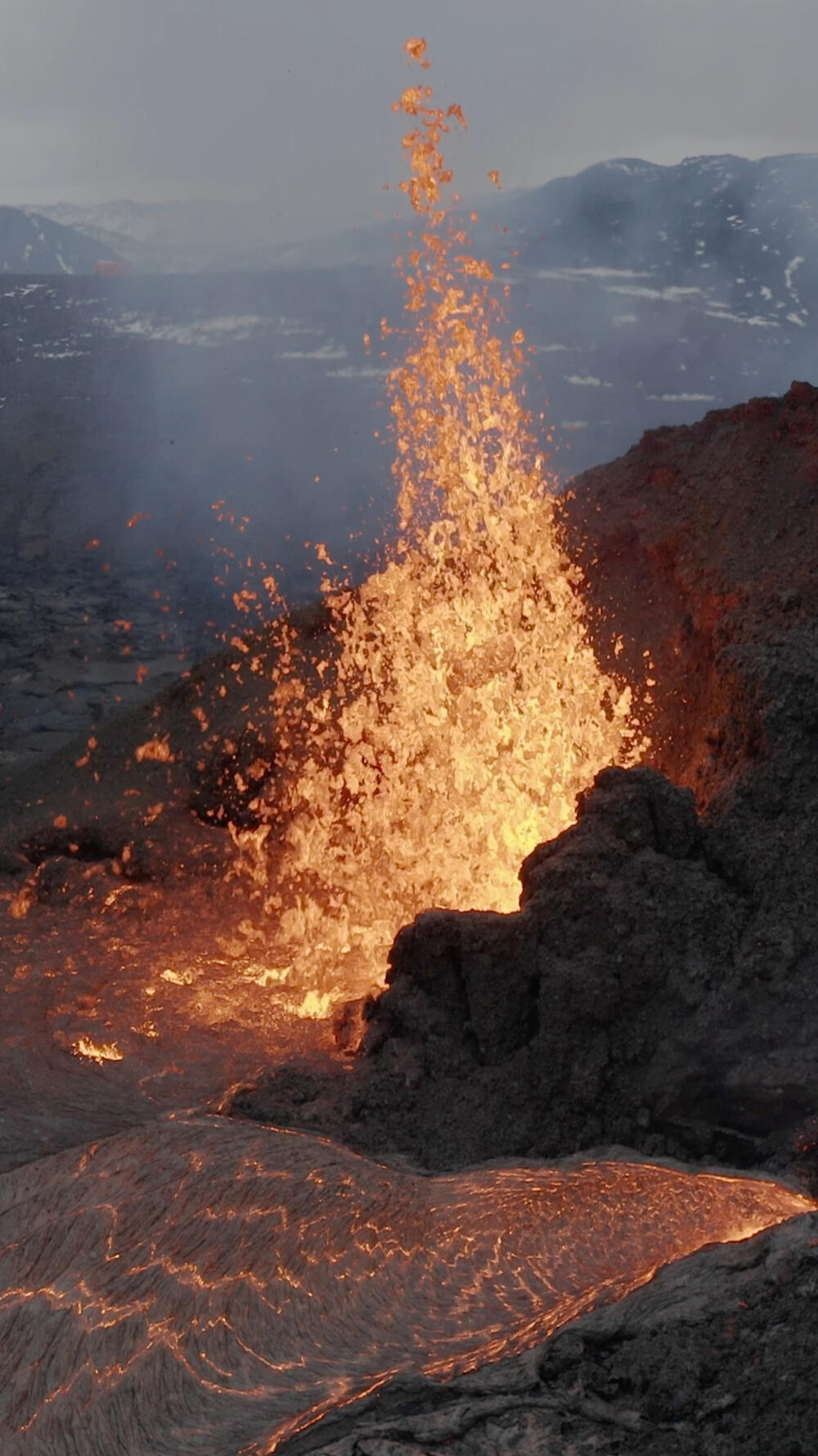 <p>Vulkan Fagradalsfjal je u protekle dvije godine imao dvije erupcije – prošli put prije 11 mjeseci. U tim slučajevima nije nanosio veliku štetu ili ometao vazdušni saobraćaj, uprkos blizini aerodroma</p>