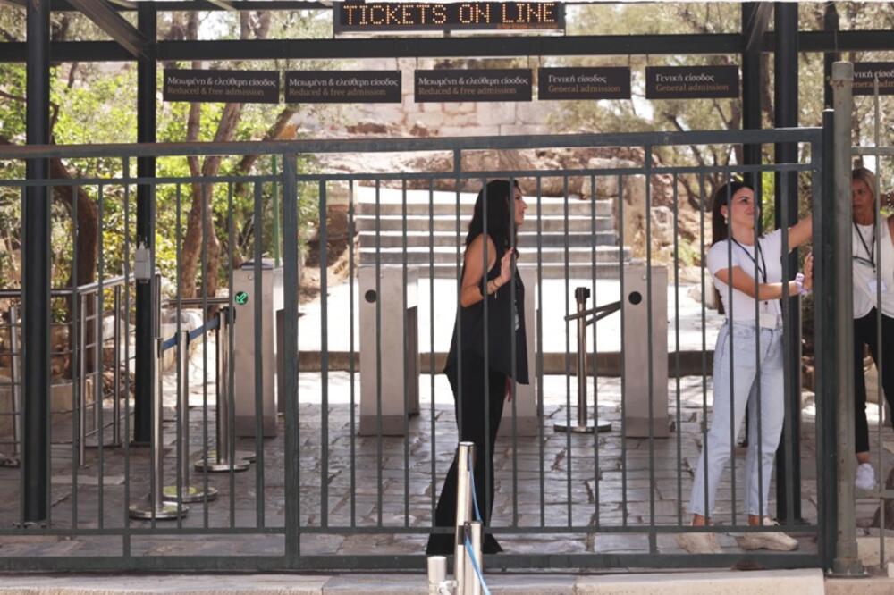 Zatvorena kapija Akropolja, Foto: Reuters