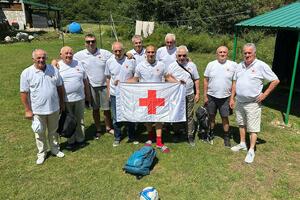 FOTO Rafting za aktiviste nikšićkog Crvenog krsta starije od 65...