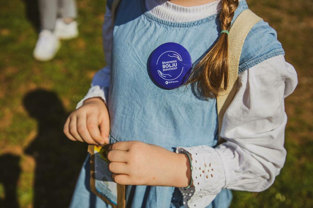 NLB banka planira da u narednih pet godina ozeleni sva školska dvorišta