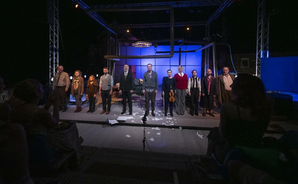 Narodni neprijatelj predstava