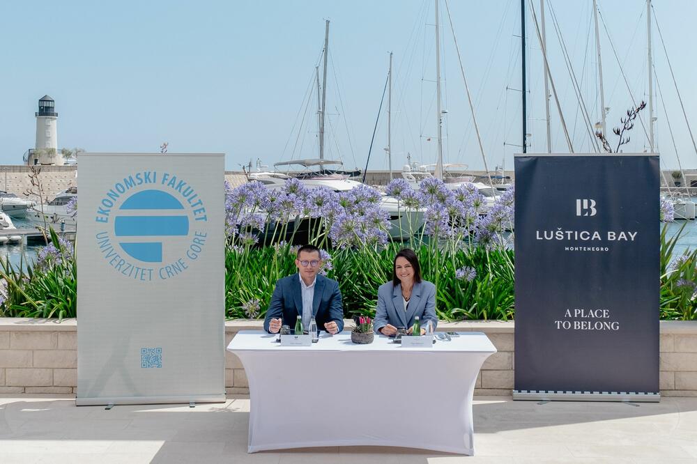 Sa potpisivanja ugovora, Foto: Luštica Bay