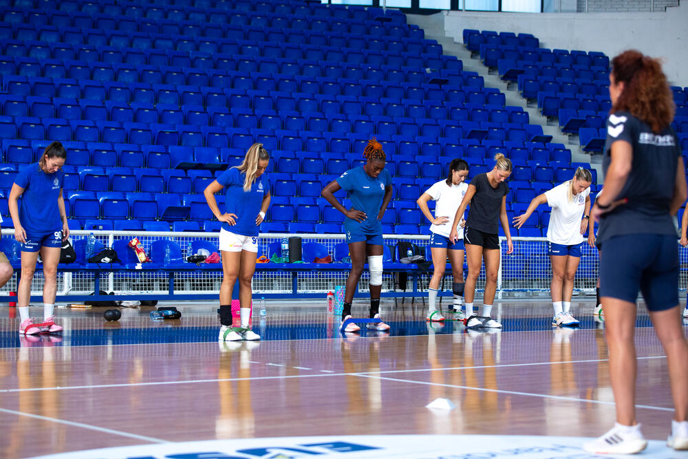 <p>Prve sedmice izabranice Bojane Popović će trenirati u Podgorici, pripreme nastavljaju u Igalu, a tokom avgusta će kroz provjere koje će imati u Ljubljani, Mecu i Koprivnici, graditi formu za sezonu</p>