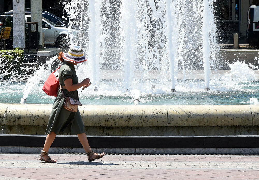 Tropske vrućine mogu izazvati ozbiljne tegobe i kod zdravih osoba