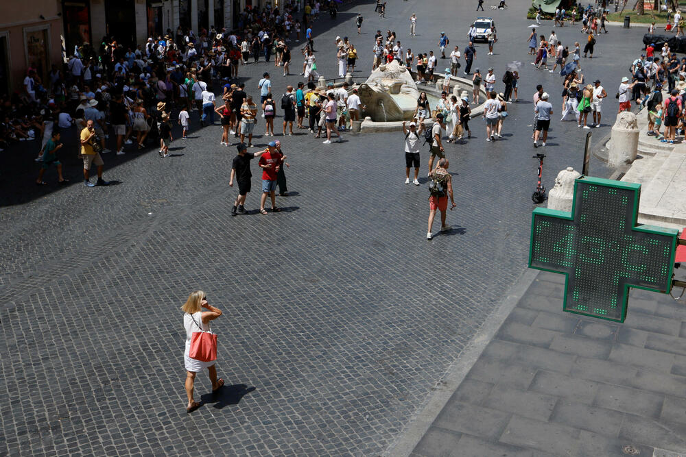 <p>Evropu su i danas pogodile visoke temperature, toplotni talas ne pokazuje znakove popuštanja, a šumski požari su već spalili djelove sjeverne hemisfere</p>