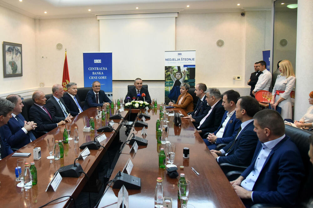 S ranijeg sastanka guvernera Žugića s bankarima, Foto: BORIS PEJOVIC