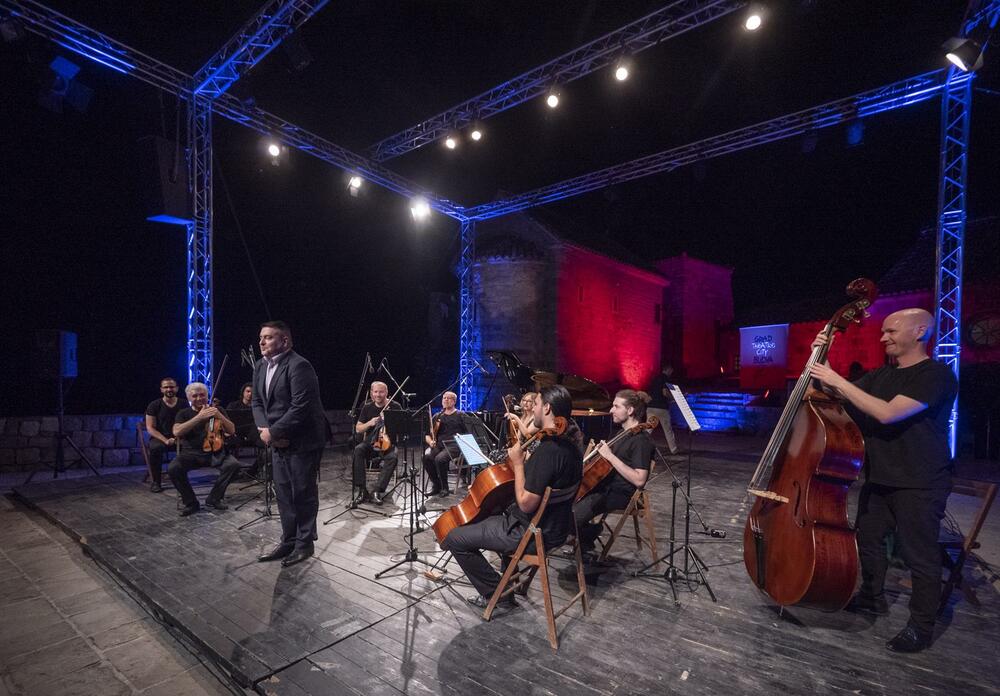 Koncert Borisa Kraljevića i Zagrebačkih solista na Grad teatru u Budvi, 19. jula 2023. godine