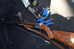 U Bijelom Polju oduzeta lovačka puška, čaure i gasni pištolj