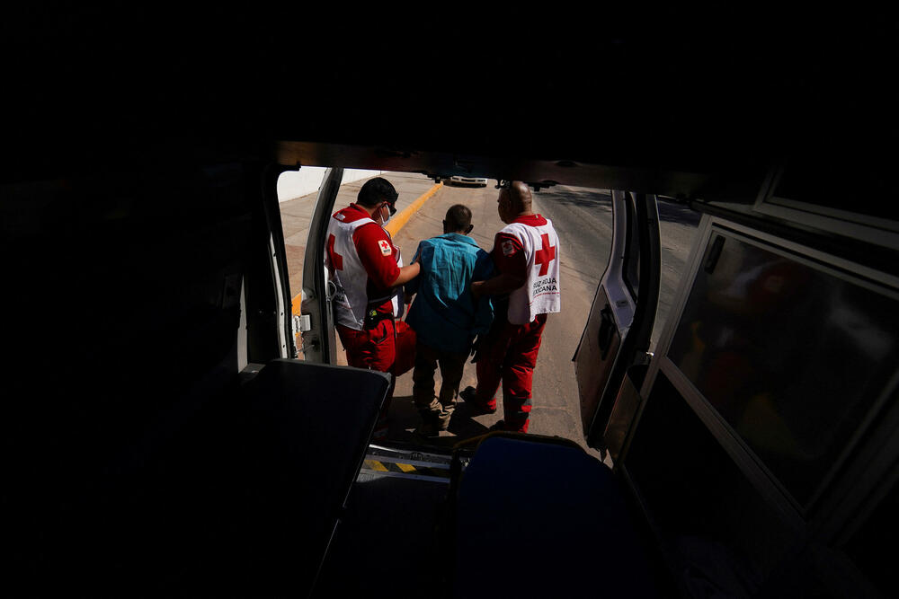 <p>Klimatsko finansiranje se odnosi na novac koji bogate zemlje plaćaju za pomoć siromašnijim zemljama da smanje emisije ugljen dioksida i prilagode se višim temperaturama</p>