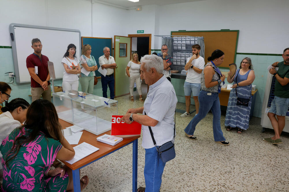 <p>Premijer Pedro Sančez je raspisao izbore prije vremena nakon što je ljevica pretrpjela poraz na lokalnim izborima u maju</p>