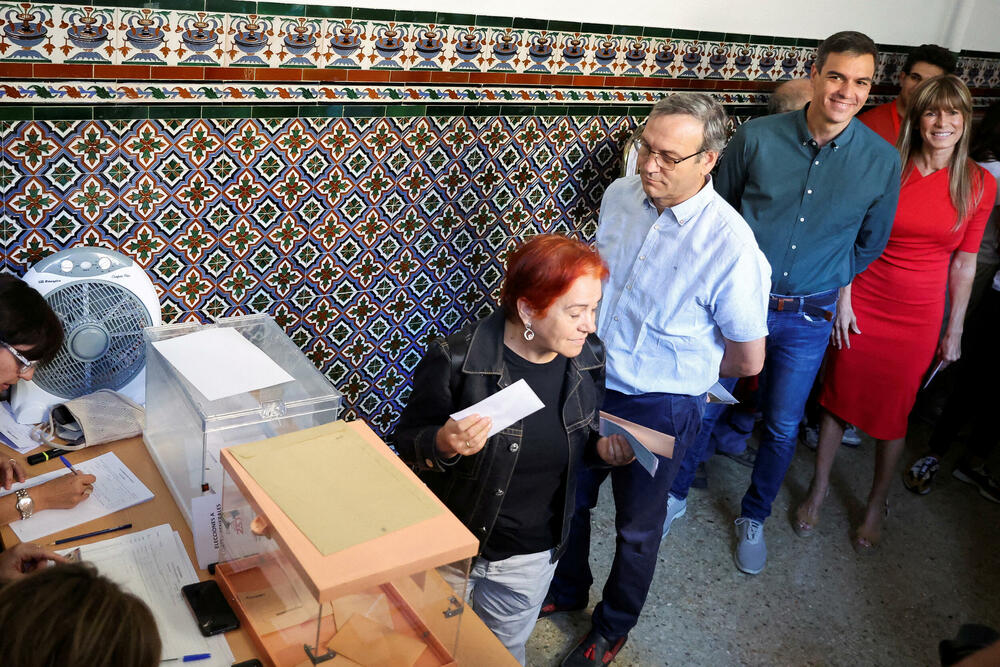 <p>Premijer Pedro Sančez je raspisao izbore prije vremena nakon što je ljevica pretrpjela poraz na lokalnim izborima u maju</p>