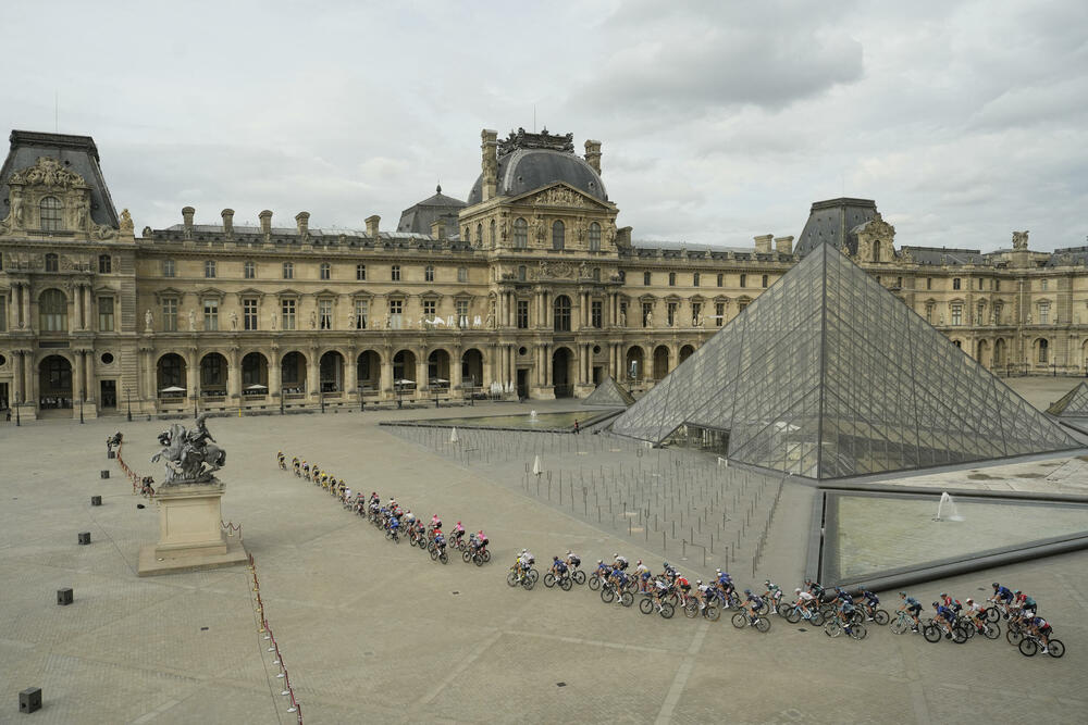 <p>Pogledajte kako je kroz foto-objektiv izgledala posljednja etapa Tur d'Fransa.</p>