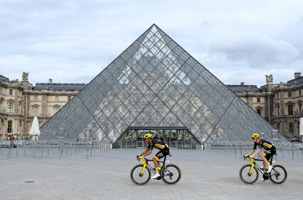 <p>Pogledajte kako je kroz foto-objektiv izgledala posljednja etapa Tur d'Fransa.</p>