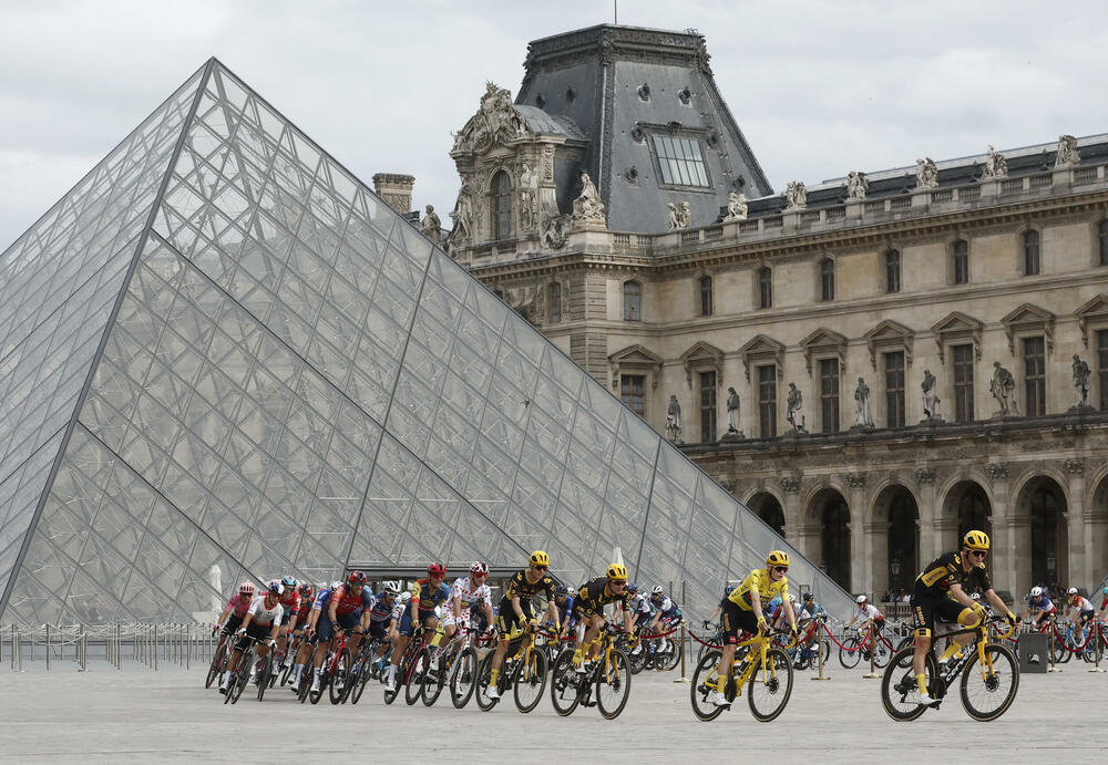 <p>Pogledajte kako je kroz foto-objektiv izgledala posljednja etapa Tur d'Fransa.</p>