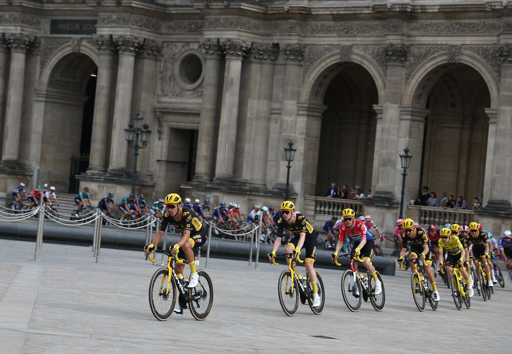 <p>Pogledajte kako je kroz foto-objektiv izgledala posljednja etapa Tur d'Fransa.</p>