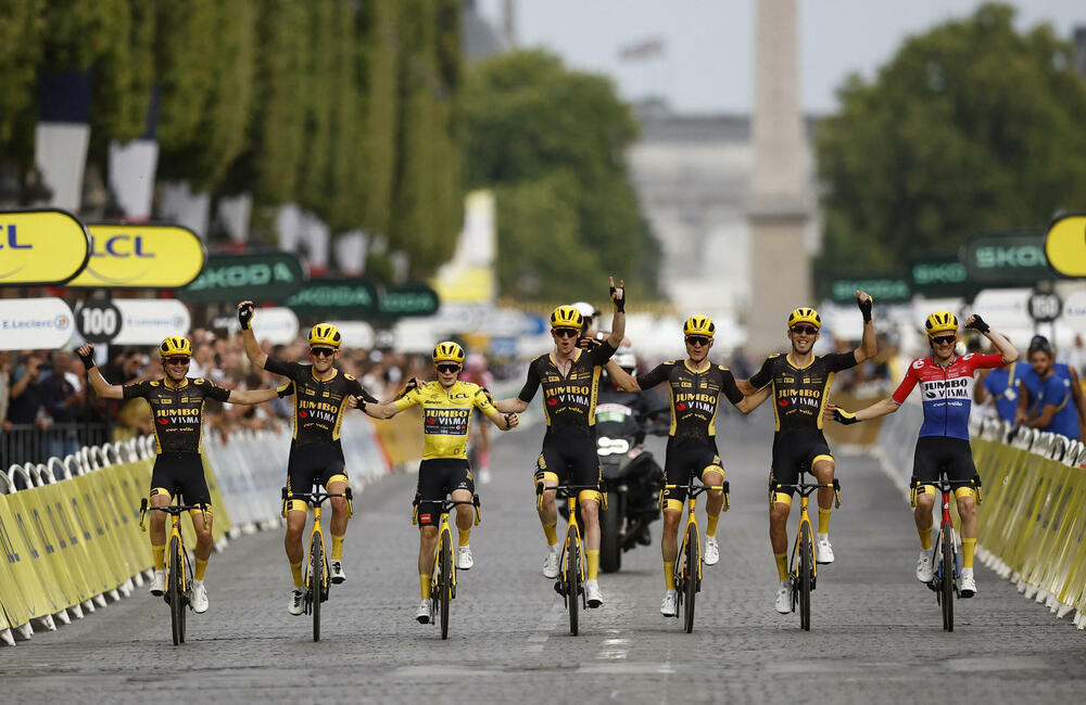 <p>Pogledajte kako je kroz foto-objektiv izgledala posljednja etapa Tur d'Fransa.</p>