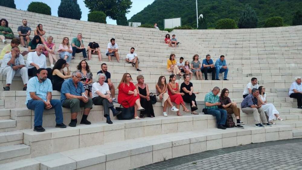 <p>Susreti su bili prilika i da budu predstavljene nove knjige stvaralaca iz Pive koje su objavljene između dvije manifestacije, a koje je predstavio Ranko Mićanović</p>