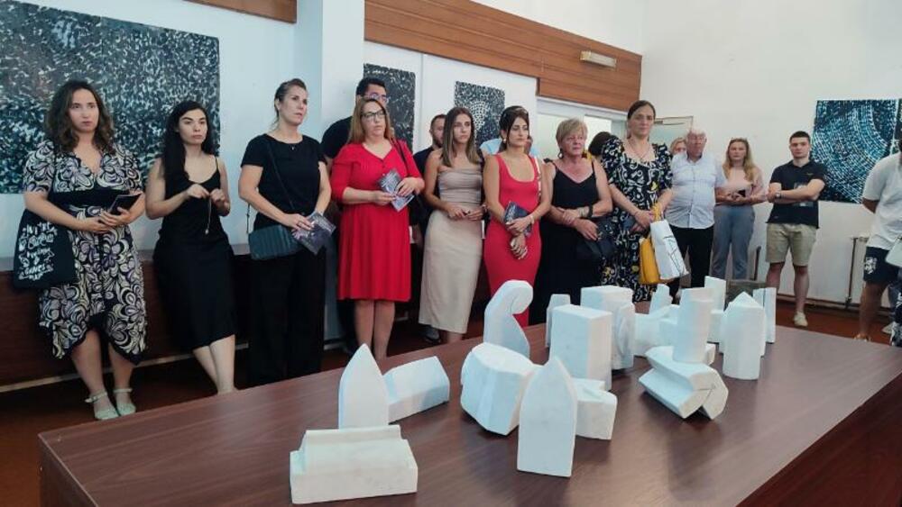 <p>Susreti su bili prilika i da budu predstavljene nove knjige stvaralaca iz Pive koje su objavljene između dvije manifestacije, a koje je predstavio Ranko Mićanović</p>